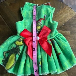 Pet grinch dress